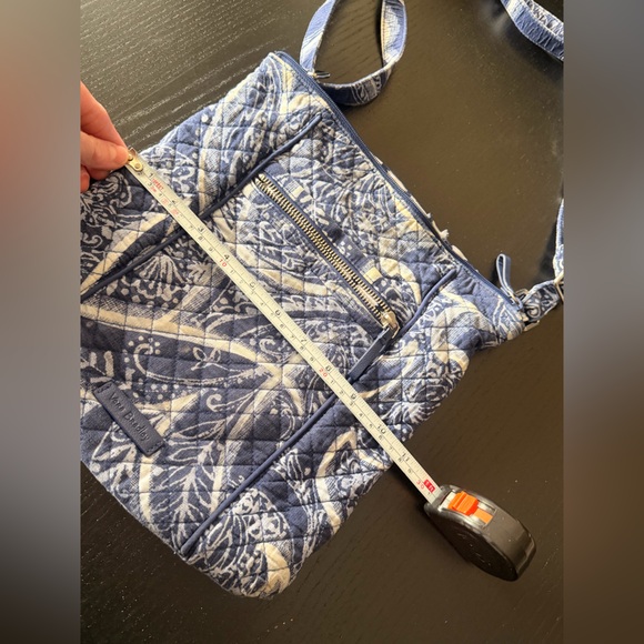 Vera Bradley Navy and Cream Quilted Crossbody Bag - Picture 14 of 14